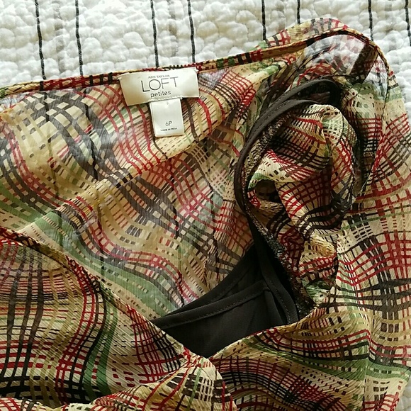 Final Price Drop! Ann Taylor LOFT Petite Chiffon Top with Camisole - Picture 4 of 5